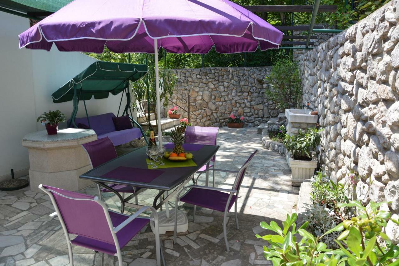 Apartment Zelena Oaza Lovran Bagian luar foto